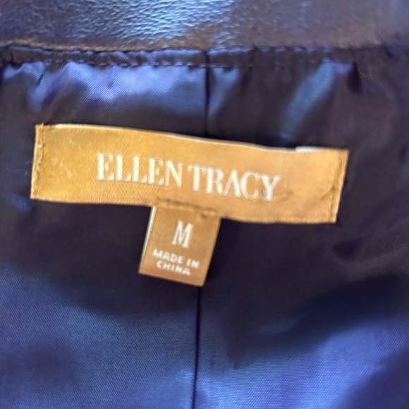 Ellen Tracy jacket zip front. Purple size medium. faux leather - Picture 9 of 11